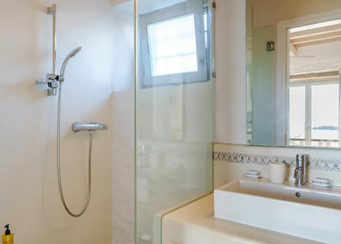 كلاود بلو * Mykonos Town